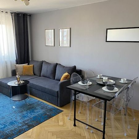 Apartament Emilian Apartman Varsó Kültér fotó