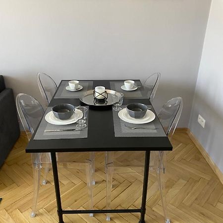 Apartament Emilian Apartman Varsó Kültér fotó