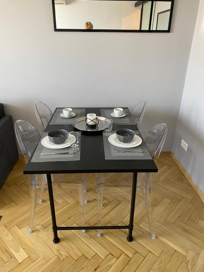 Apartament Emilian Apartman Varsó Kültér fotó